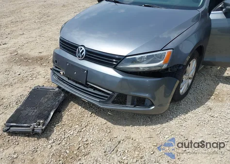 2013 Volkswagen Jetta 2.5L Se from USA, damaged, VIN 3VWDP7AJ4DM270751